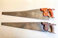 144  Disston D-8 thumb hole light weight rip 5ppi, Disston D-12 light weight X-cut 8 ppi, Good+