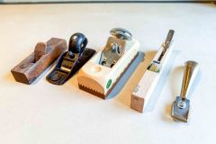 248  3 block planes: ECE wood, one Unkn, one Japanese 9mm hollow, one no blade, and Palm tool, Good